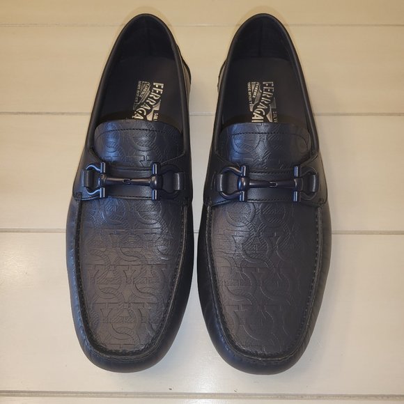 Ferragamo Navy Gancini Loafers Size 9.5 - Picture 1 of 15
